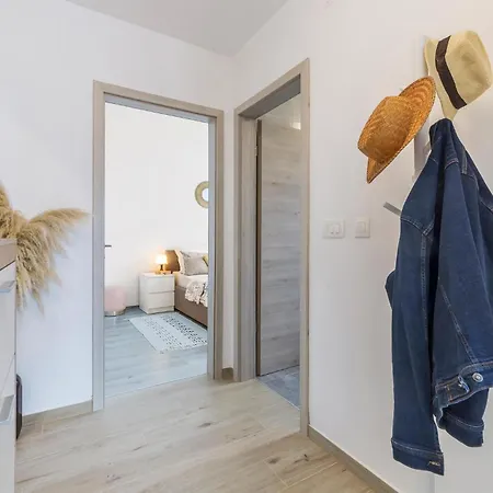 Apartment 1 Bedroom Amazing In *
