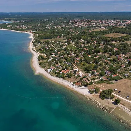 Apartmán 1 Bedroom Amazing In *