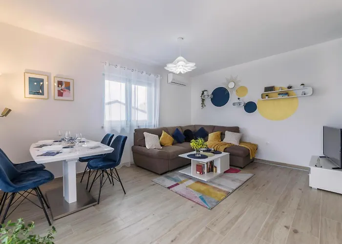 Apartman 1 Bedroom Amazing In Peroj