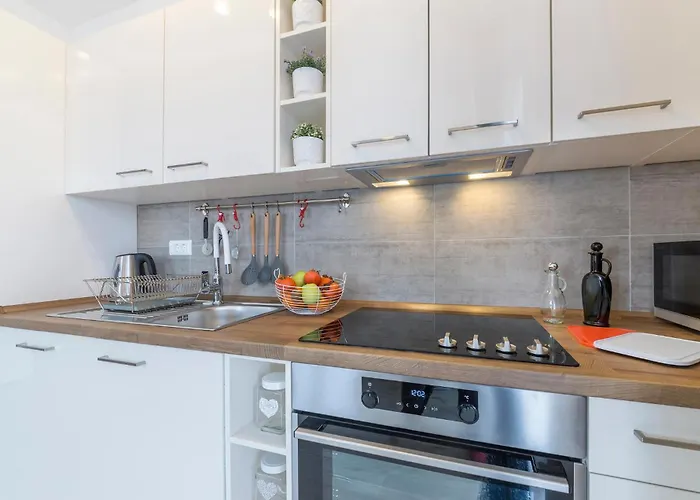 Apartman 1 Bedroom Amazing In Peroj