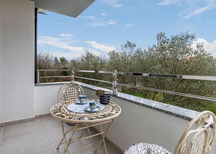 Apartman 1 Bedroom Amazing In Peroj